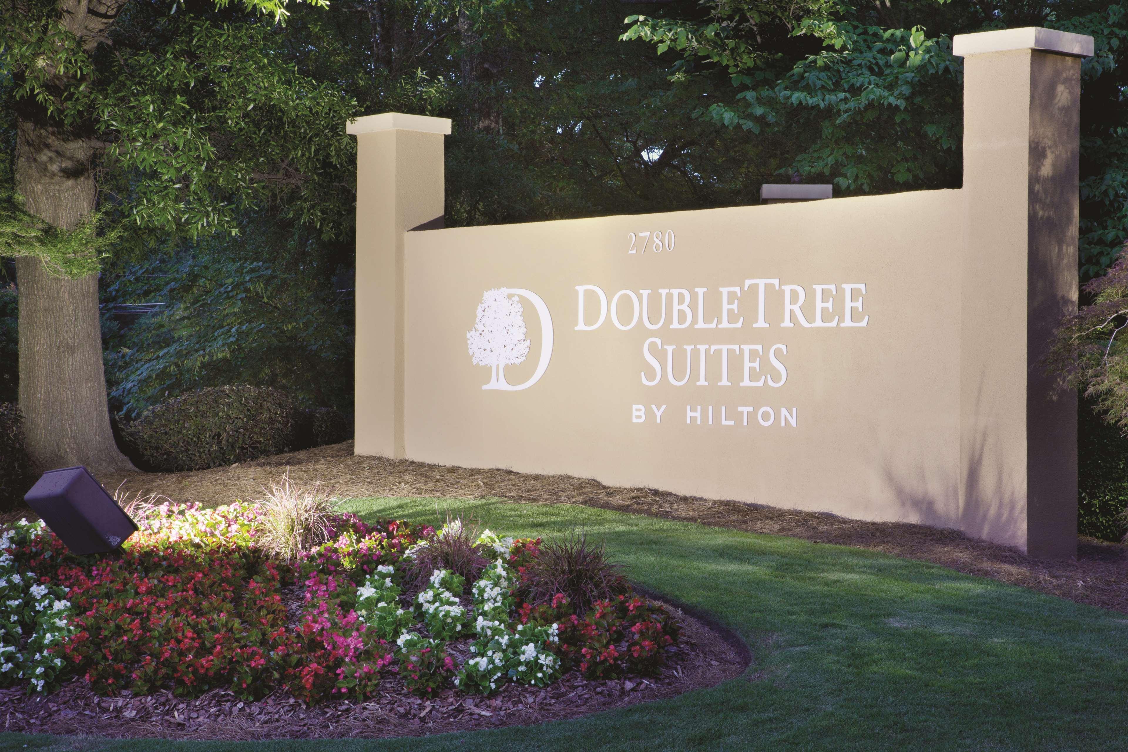 Doubletree Suites By Hilton At The Battery Atlanta Smyrna Exterior foto