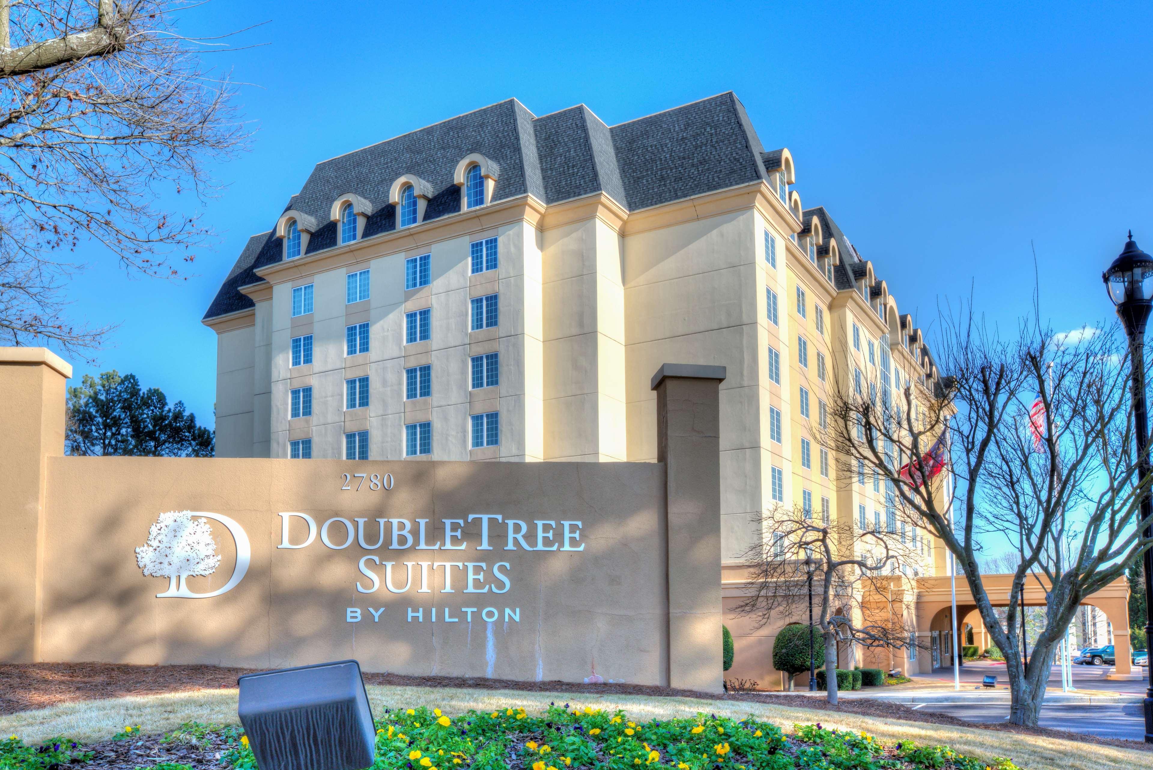 Doubletree Suites By Hilton At The Battery Atlanta Smyrna Exterior foto