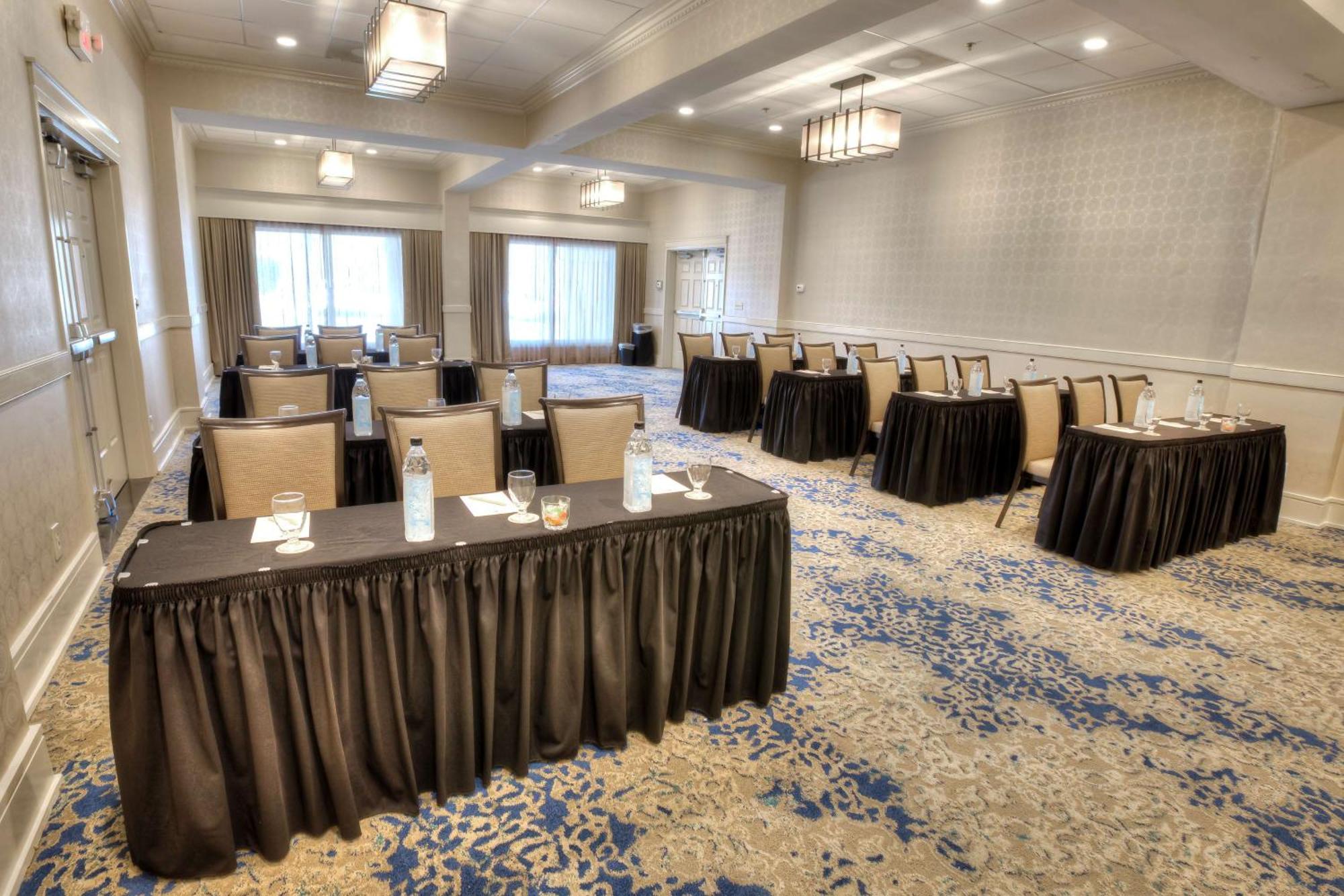 Doubletree Suites By Hilton At The Battery Atlanta Smyrna Exterior foto